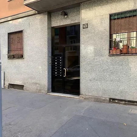 Andrea Apartment *
