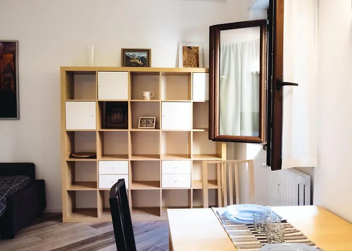 Andrea Lägenhet Milano